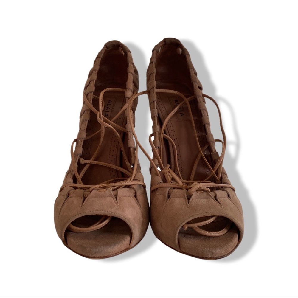 ALAÏA Paris tan high heels
